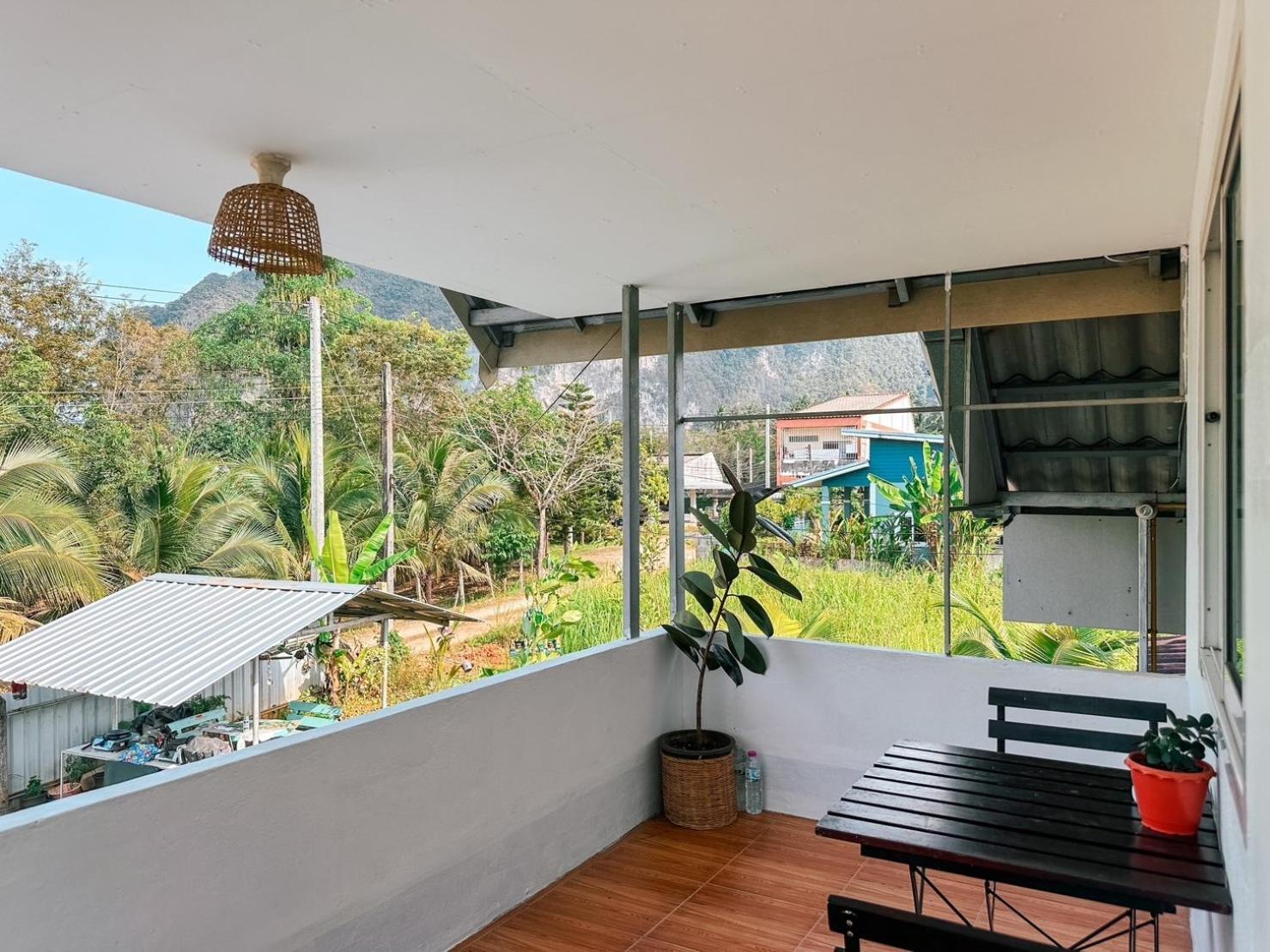 Homestay Ao Luek Homie